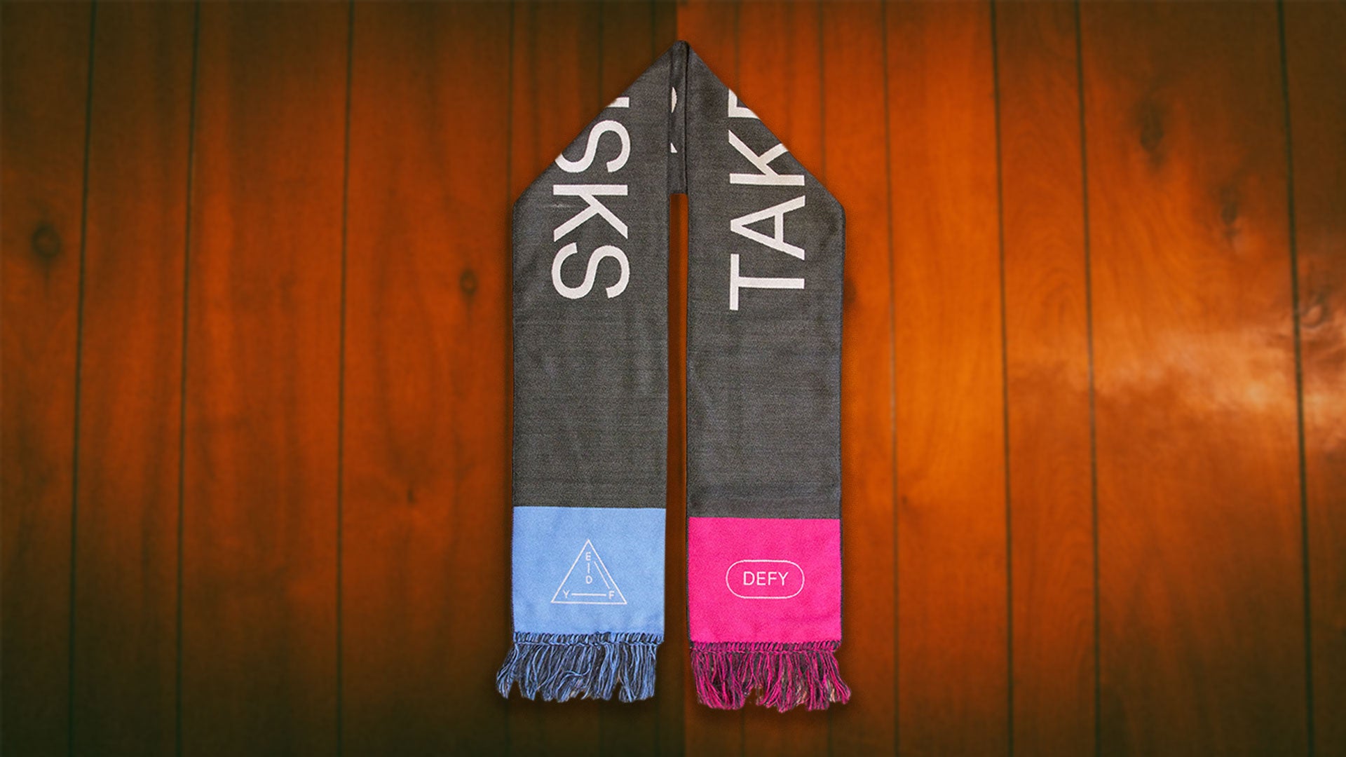 Switch Scarf